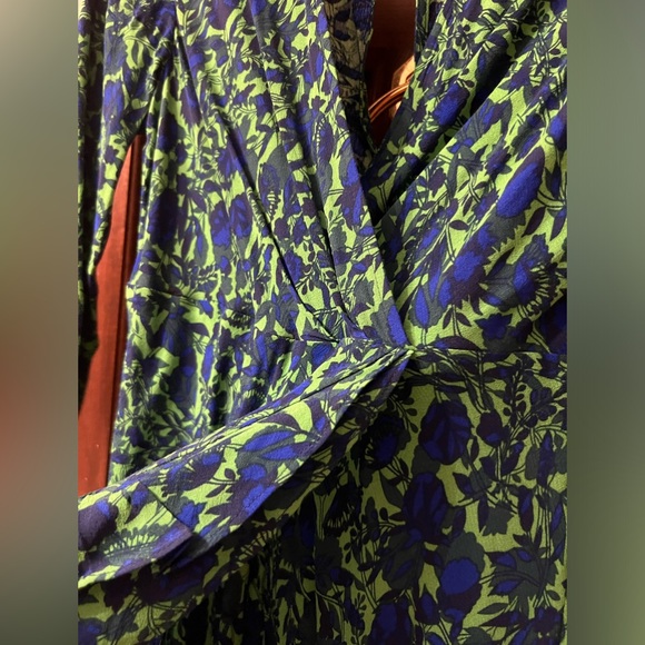 Maeve Anthropologie Floral Print Ruched Faux Wrap Dress Size 2 - Picture 8 of 14